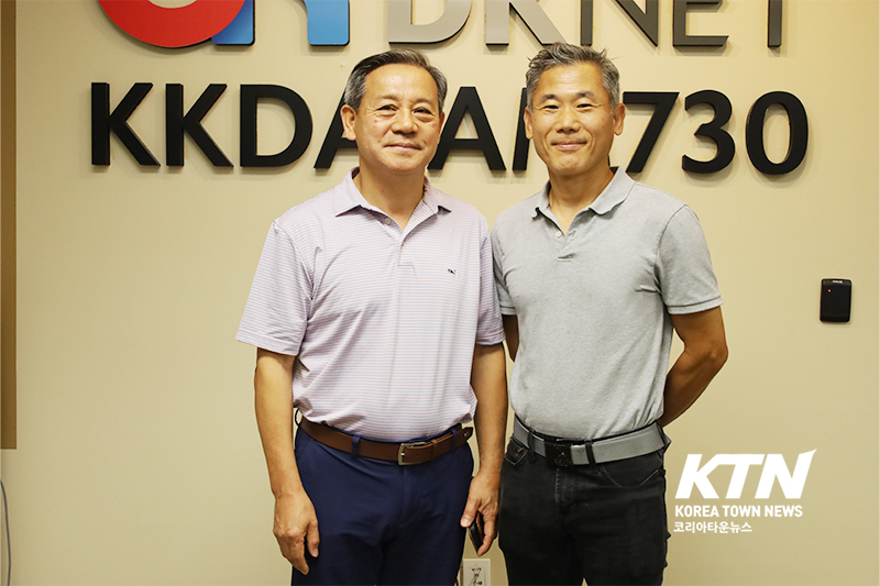 김흥수 회장(왼쪽)과 이광준 부회장이 지난 20일 DK 미디어를 방문했다.